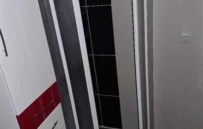 ESAT BAŞAK SOKAK GENÇ BİNADA BOŞ , 3+1 KOMBİLİ , OTOPARKLI