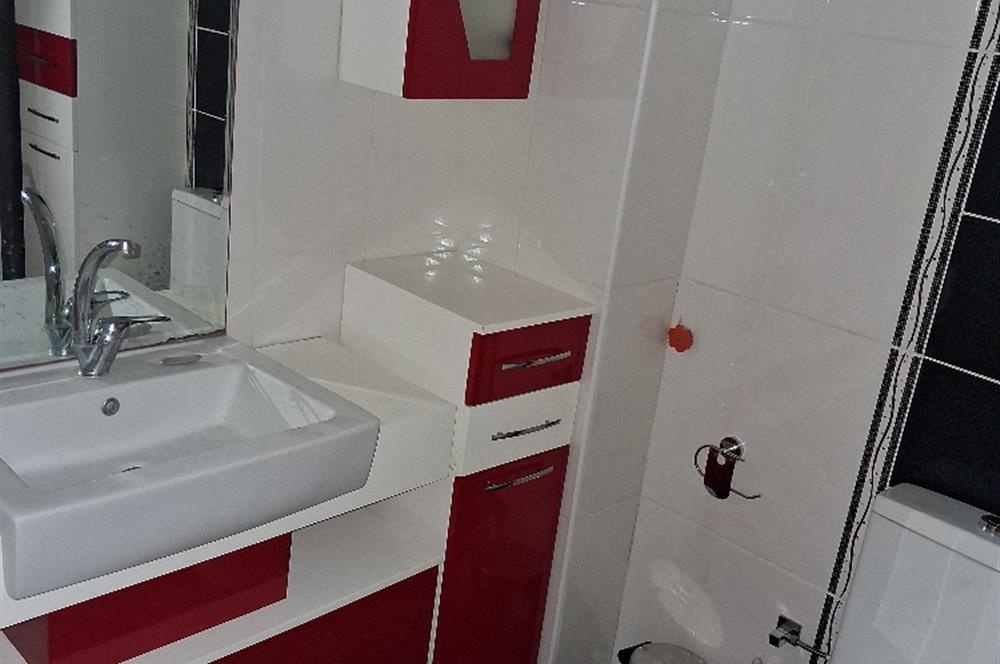 ESAT BAŞAK SOKAK GENÇ BİNADA BOŞ , 3+1 KOMBİLİ , OTOPARKLI