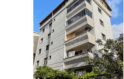 ATALAR MERKEZDE MARMARAY VE E-5 YAKIN BALKONLU KATTA TEK