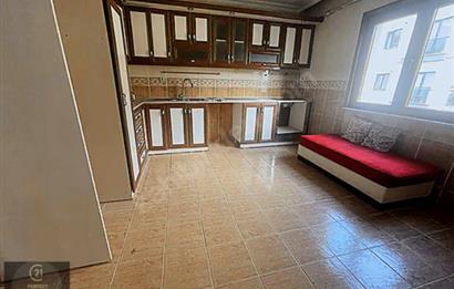 ATALAR MERKEZDE MARMARAY VE E-5 YAKIN BALKONLU KATTA TEK