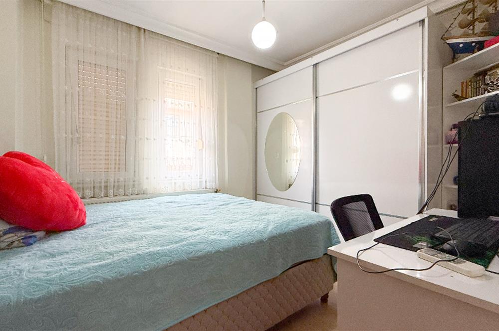 C21 BAL'DAN KUVAYİ MİLLİYE'DE CADDE ÜZERİ SATILIK VİLLA