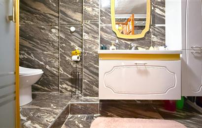 C21 BAL'DAN KUVAYİ MİLLİYE'DE CADDE ÜZERİ SATILIK VİLLA