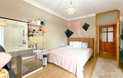 C21 BAL'DAN KUVAYİ MİLLİYE'DE CADDE ÜZERİ SATILIK VİLLA