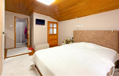 C21 BAL'DAN KUVAYİ MİLLİYE'DE CADDE ÜZERİ SATILIK VİLLA