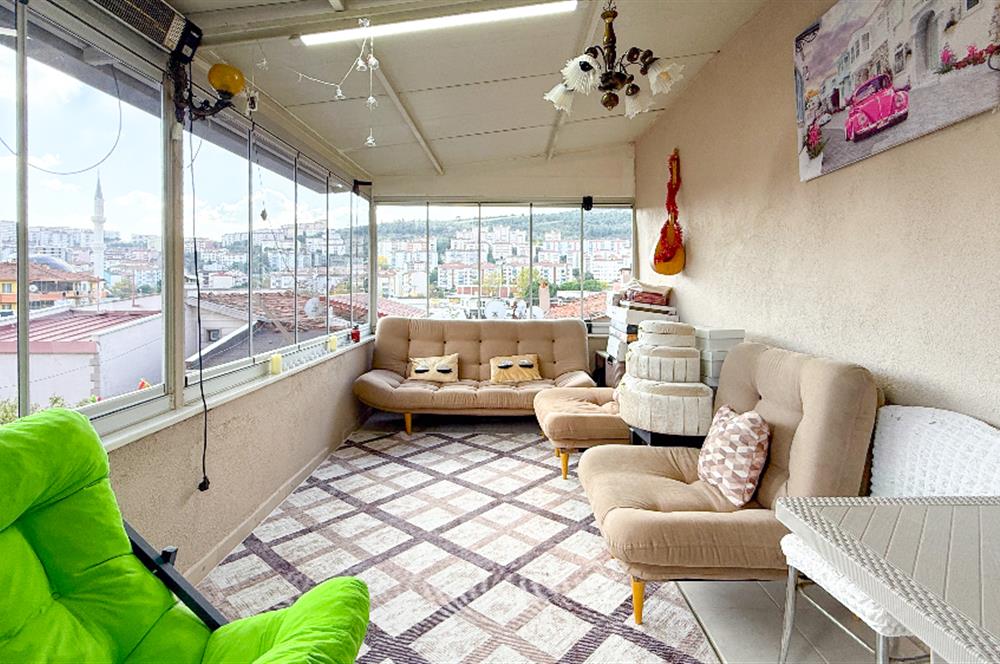 C21 BAL'DAN KUVAYİ MİLLİYE'DE CADDE ÜZERİ SATILIK VİLLA