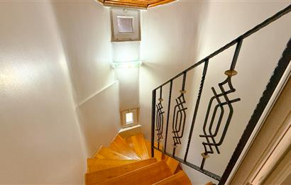 C21 BAL'DAN KUVAYİ MİLLİYE'DE CADDE ÜZERİ SATILIK VİLLA