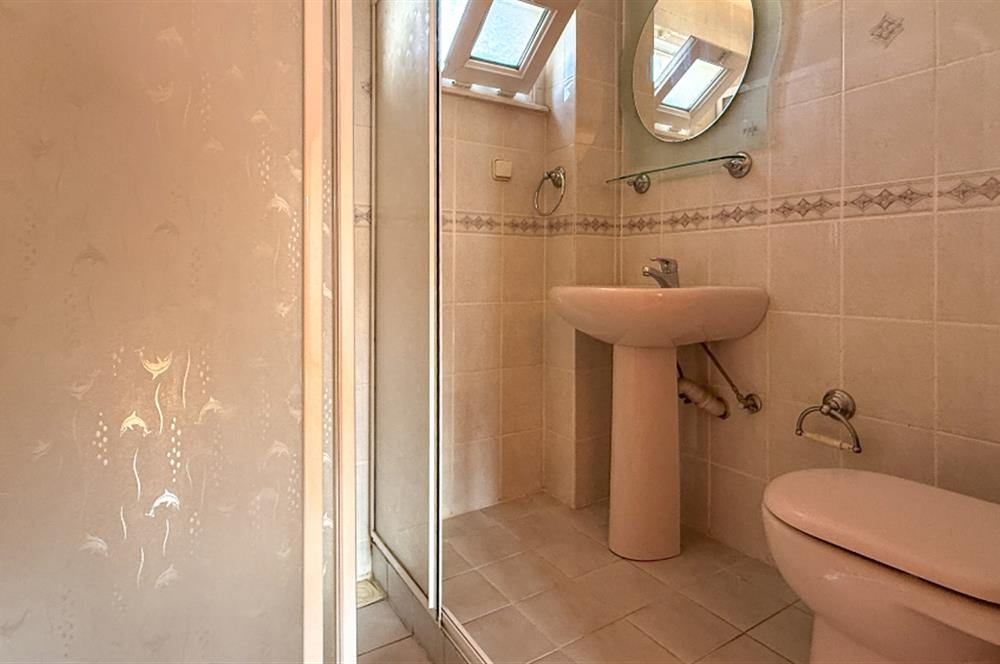 C21 BAL'DAN KUVAYİ MİLLİYE'DE SİTE İÇİ SATILIK VİLLA