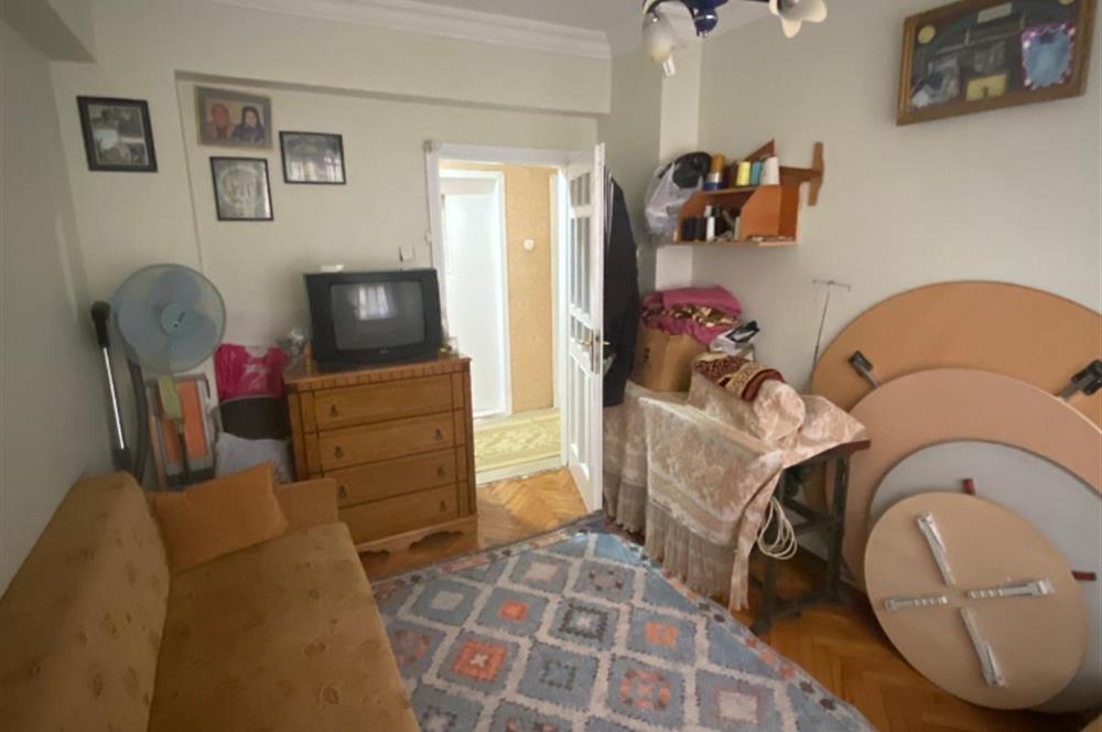 CENTURY 21 PLUS GAYRİMENKULDEN KANLICADA 3+1 ARA KAT SATILIK