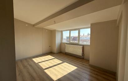 C21 BAL'DAN ÇEVRE YOLU ÜZERİNDE 2+1 SATILIK DUBLEKS GENİŞ DAİRE