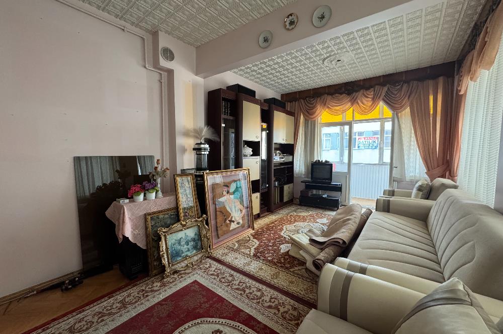 AKŞEMSETTİN'DE 2+1 KÖŞE DAİRE