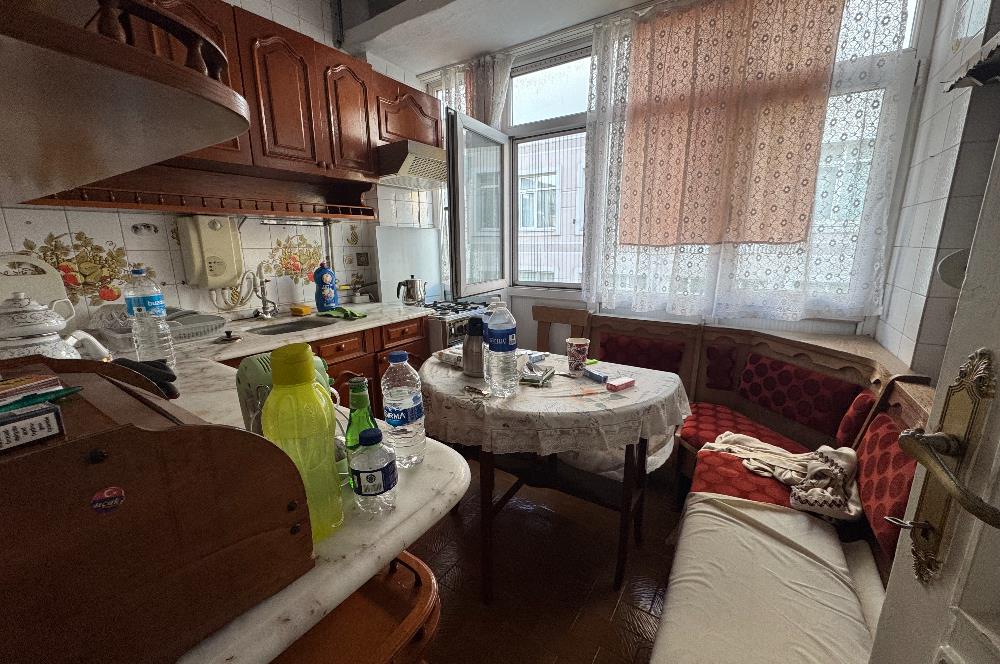 AKŞEMSETTİN'DE 2+1 KÖŞE DAİRE