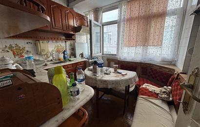 AKŞEMSETTİN'DE 2+1 KÖŞE DAİRE