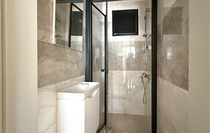 C21 BAL'DAN ÖZEL OKULLAR YAKININDA 2+1 SATILIK GENİŞ DAİRE