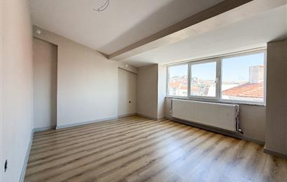 C21 BAL'DAN ÖZEL OKULLAR YAKININDA 2+1 SATILIK GENİŞ DAİRE