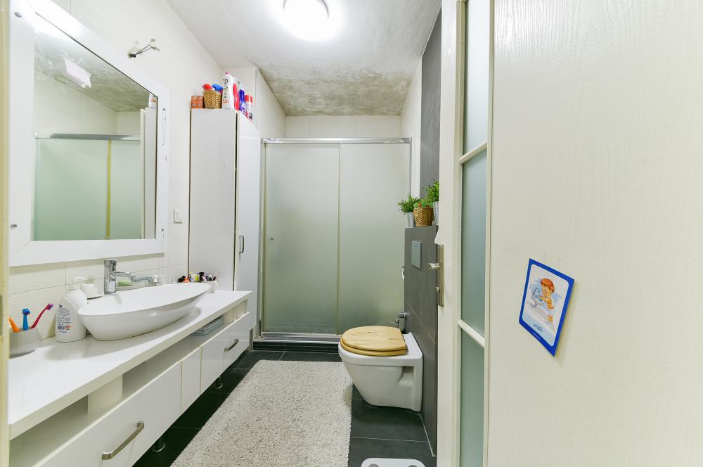 Caddebostan Ömerpaşa Sokakta geniş 3+1 Kiralık Ev