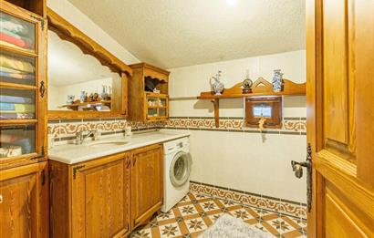 SAPANCA GÖLÜNE SIFIR SATILIK EMSALSİZ VİLLA