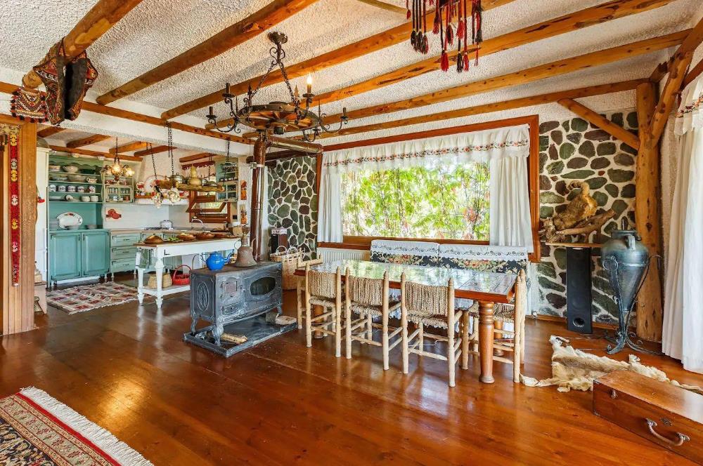 SAPANCA GÖLÜNE SIFIR SATILIK EMSALSİZ VİLLA