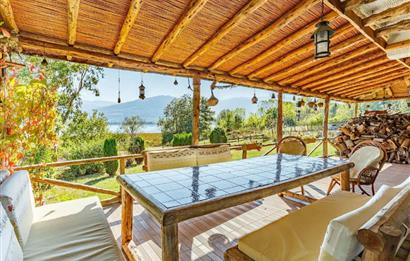 SAPANCA GÖLÜNE SIFIR SATILIK EMSALSİZ VİLLA