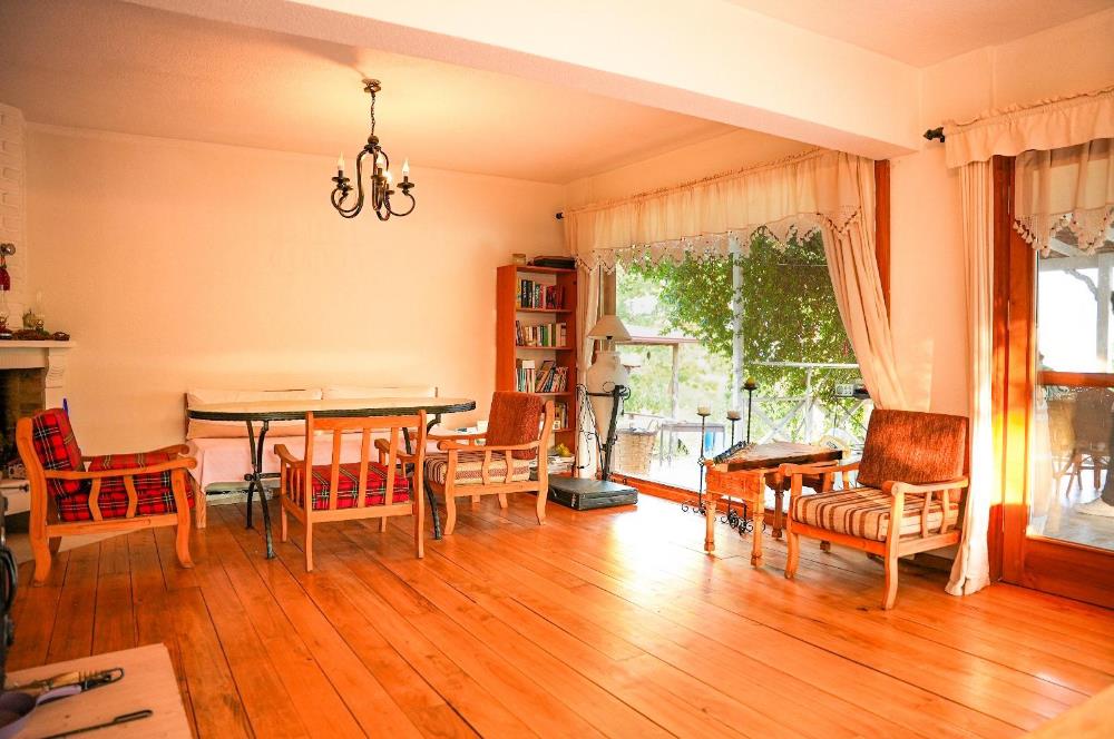 SAPANCA GÖLÜNE SIFIR ÖZEL İSKELELİ SATILIK VİLLA+ARSA