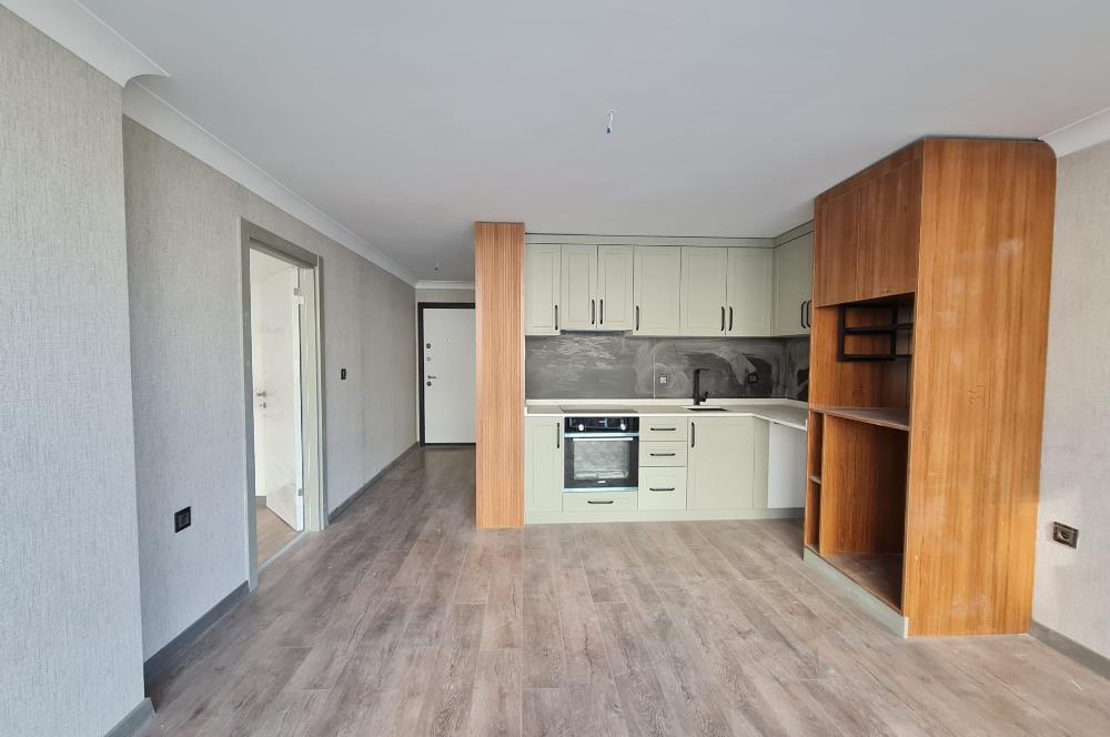 KUĞULU PARKA KOMŞU-MODERN 1+1 AÇIK/KAPALI OTOPARK-GÜVENLİKLİ