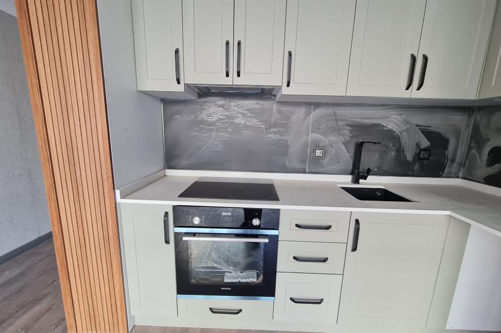 KUĞULU PARKA KOMŞU-MODERN 1+1 AÇIK/KAPALI OTOPARK-GÜVENLİKLİ