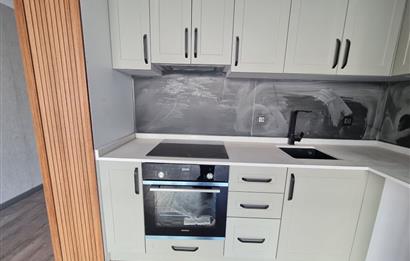 KUĞULU PARKA KOMŞU-MODERN 1+1 AÇIK/KAPALI OTOPARK-GÜVENLİKLİ