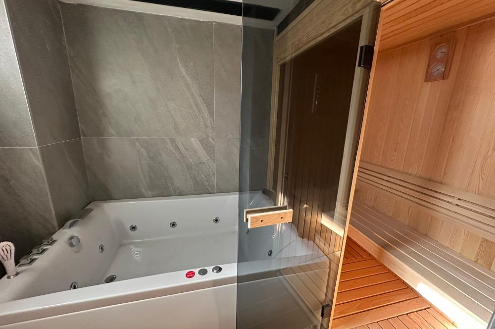 Zekeriyaköy butik havuzlu sitede 6+2 kiralık villa