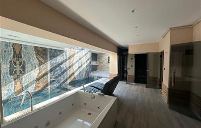 Zekeriyaköy butik havuzlu sitede 6+2 kiralık villa