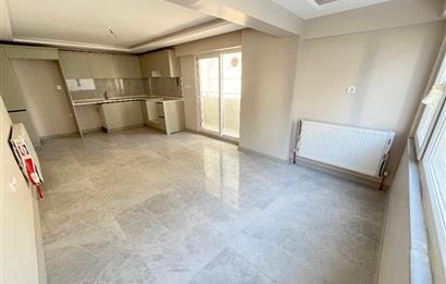 C21 BAL'DAN ÇEVREYOLU CD. ÜZERİNDE FIRSAT SATILIK 2+1 DAİRELER