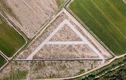 MUĞLA ORTACA SARIGERME GÜZELYURT’TA 600 M² YATIRIMLIK HİSSELİ ARSA – ALTYAPISI HAZIR