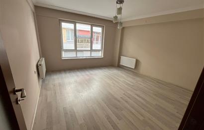 CENTURY21 VİZYON'DAN ÇAMLICA'DA SATILIK 2+1 DAİRE