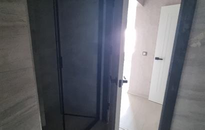 YENİ BATI LAVİVA ZİRVE HARİKA MANZARALI KULLANIŞLI 2,5+1