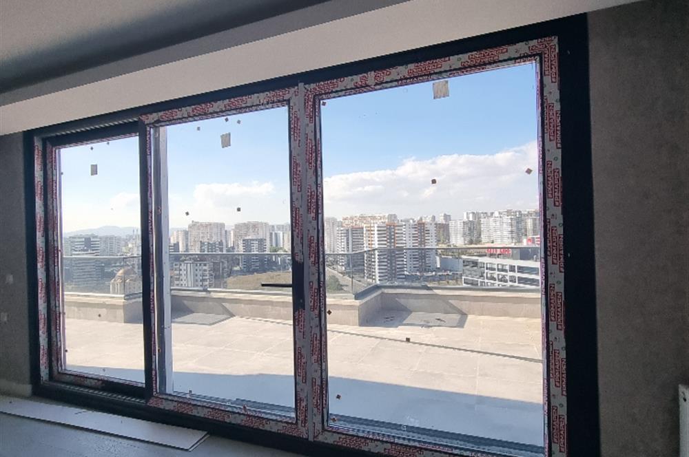 YENİ BATI MAH. LAVİVA ZİRVE TERASLI SÜPER LÜX 4+1 SATILIK