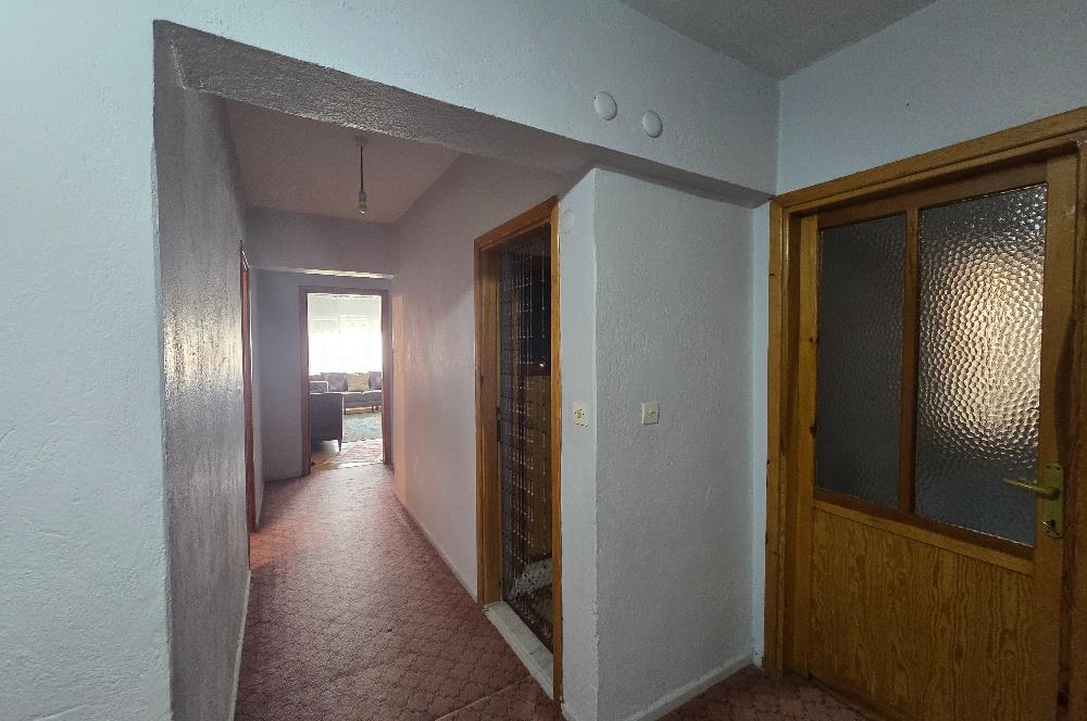 Fesleğen Mahallesi Emek Caddesi Üzerinde 190,00 m² 4+1 Daire...