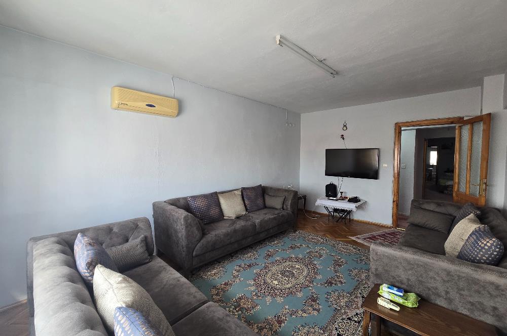 Fesleğen Mahallesi Emek Caddesi Üzerinde 190,00 m² 4+1 Daire...