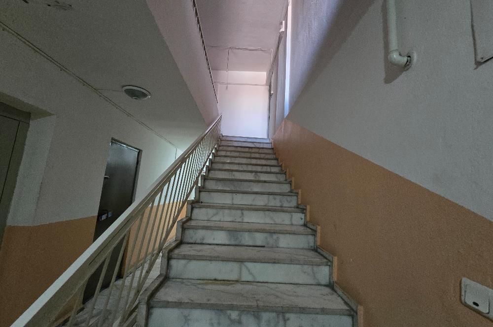 Fesleğen Mahallesi Emek Caddesi Üzerinde 190,00 m² 4+1 Daire...