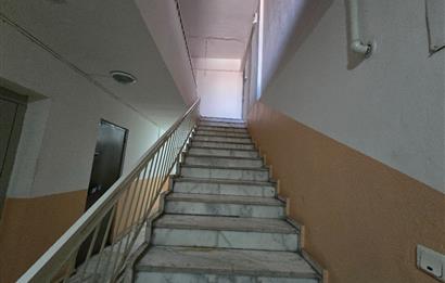 Fesleğen Mahallesi Emek Caddesi Üzerinde 190,00 m² 4+1 Daire...