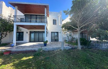 Bodrum Yalıkavak Plajlı Site Deniz Manzaralı Satılık Villa