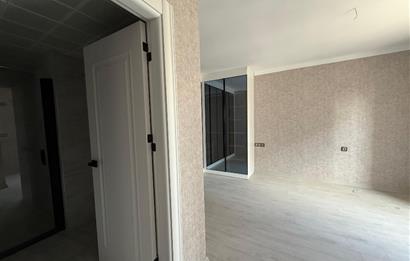 YENİ BATI LAVİVA ZİRVE SİTESİNDE ULTRA LÜKS 3+1 SATILIK DAİRE