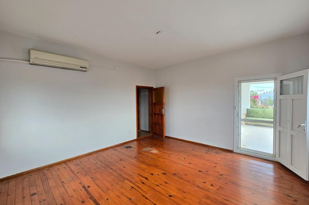 Gümüşlük Deniz Manzaralı  3+1 Kiralık Bahçe Kat