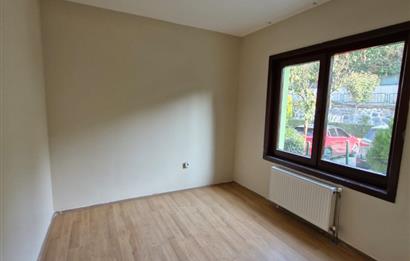 BAŞAKŞEHİR SALKIM KONAKLARINDA DOĞA İLE İÇ İÇE SATILIK TRİPLEKS VİLLA