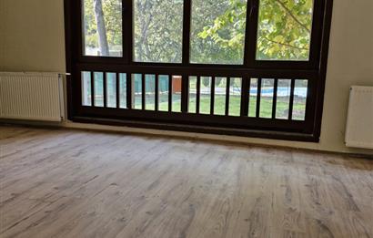 BAŞAKŞEHİR SALKIM KONAKLARINDA DOĞA İLE İÇ İÇE SATILIK TRİPLEKS VİLLA