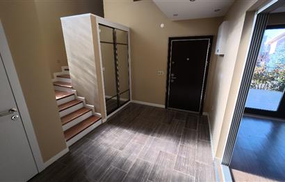 SİYASAL BAHÇEKENT SİTESİNDE 5+1 ŞÖMİNELİ LÜKS KİRALIK VİLLA