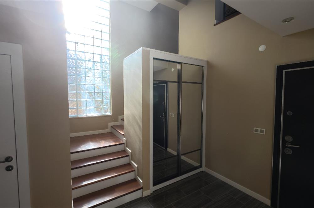 SİYASAL BAHÇEKENT SİTESİNDE 5+1 ŞÖMİNELİ LÜKS KİRALIK VİLLA