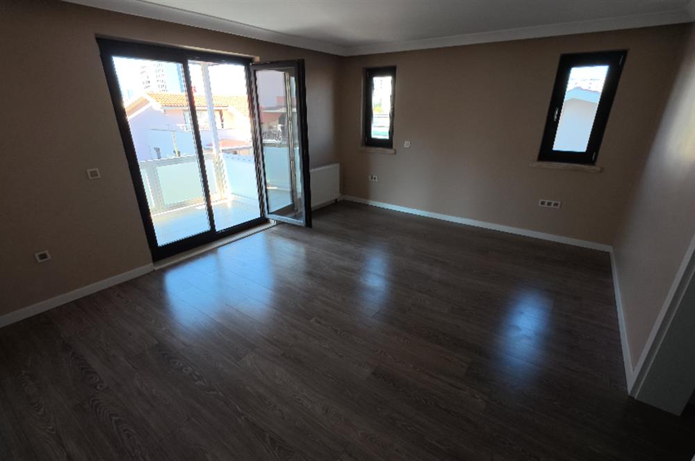 SİYASAL BAHÇEKENT SİTESİNDE 5+1 ŞÖMİNELİ LÜKS KİRALIK VİLLA