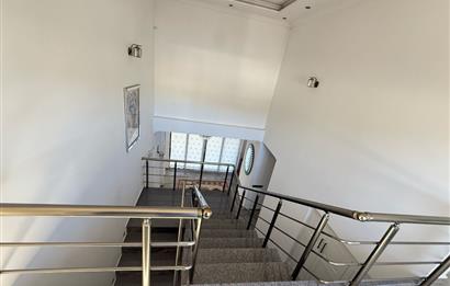 Gümüşlükte 5+1 250 m2 Eşyasız Kiralık Daire