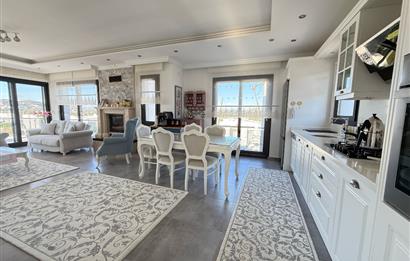 Gümüşlükte 5+1 250 m2 Eşyasız Kiralık Daire