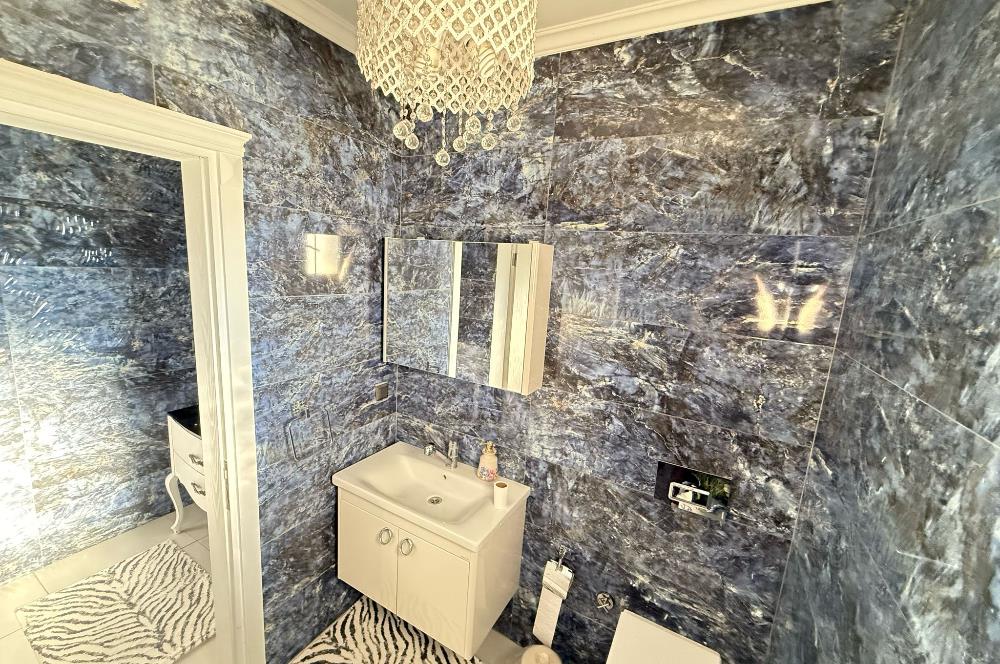 Gümüşlükte 5+1 250 m2 Eşyasız Kiralık Daire