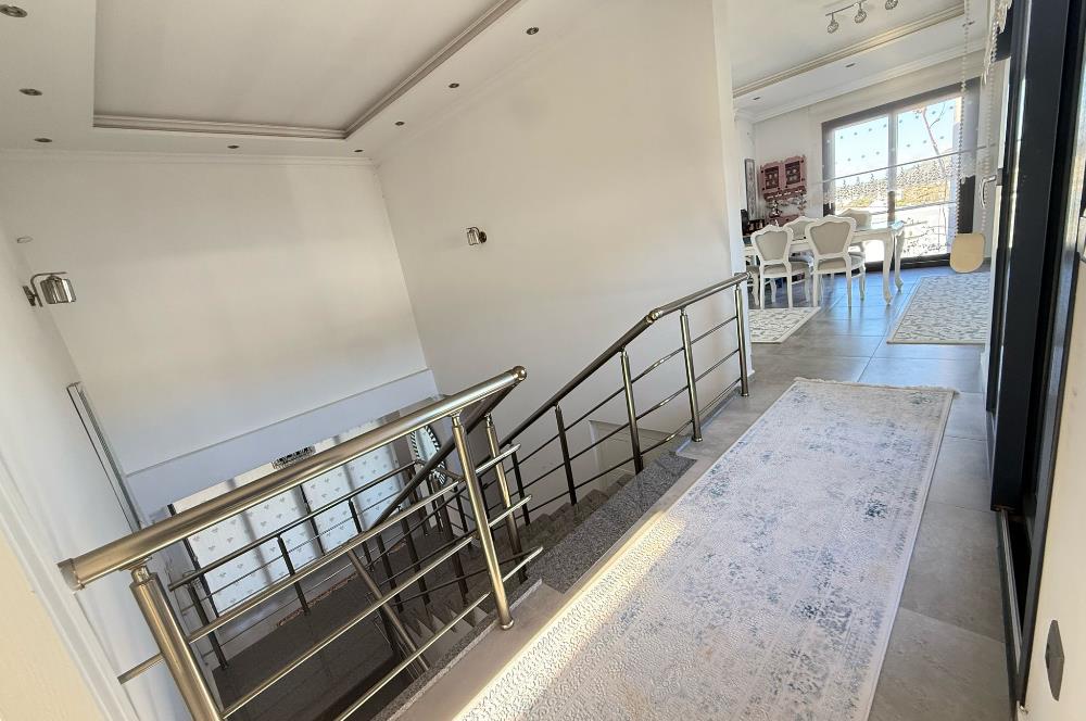 Gümüşlükte 5+1 250 m2 Eşyasız Kiralık Daire