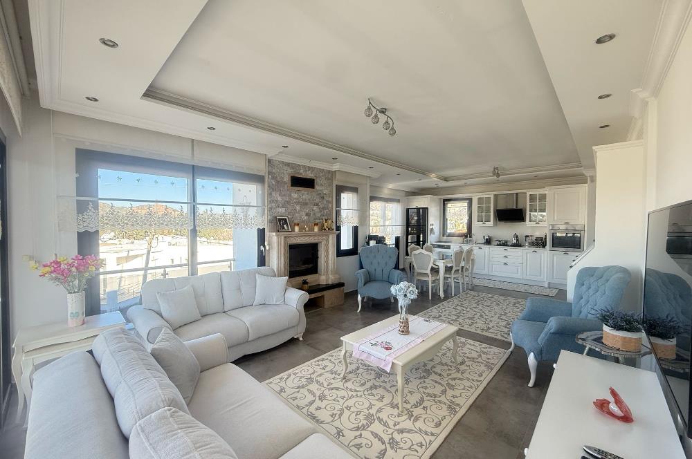 Gümüşlükte 5+1 250 m2 Eşyasız Kiralık Daire